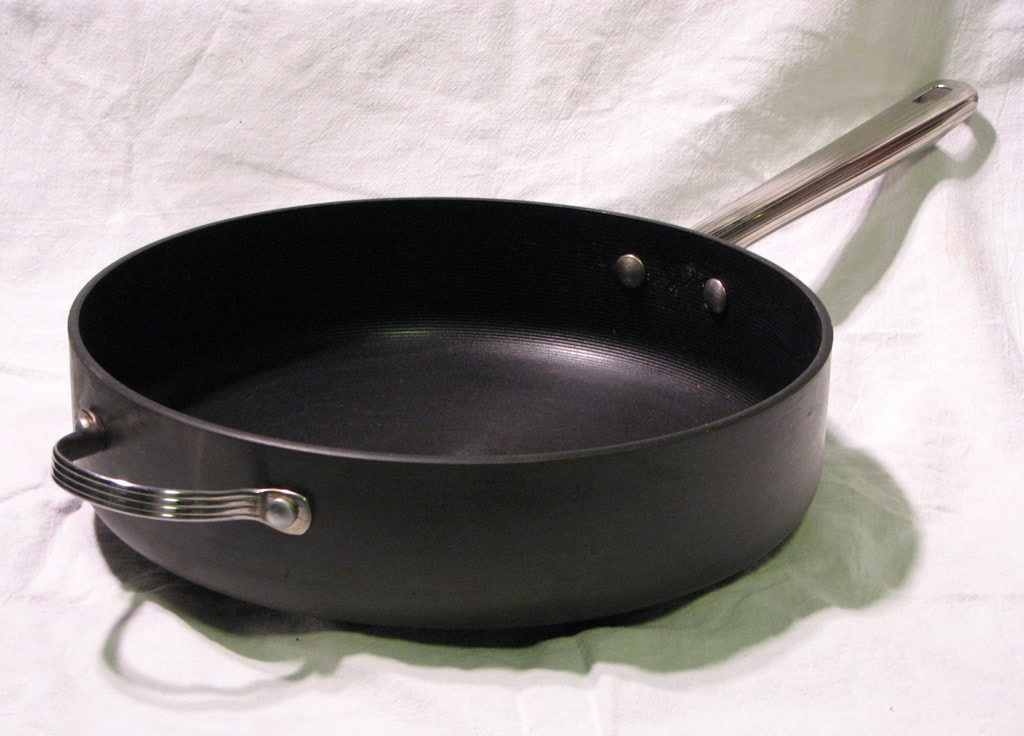 A best saute pan that is nonstick review guide