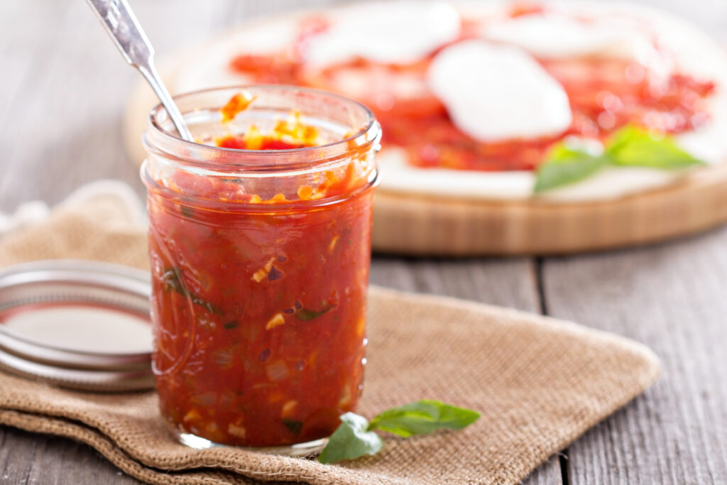 how long does homemade pasta sauce last in a mason jar