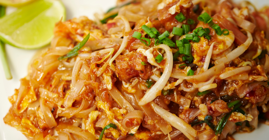 Pad Thai vs drunken noodles taste